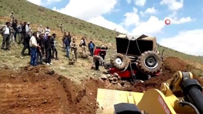 ilk mudahale -  Yüksekova'da traktör şarampole devrildi: Sürücü 2 saat sonra kurtarılabildi Videosu