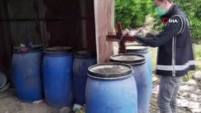 kacak icki -  Adana'da kaçak içki operasyonu: Piyasa değeri 400 bin lira olan bin 200 litre kaçak içki ele geçirildi Videosu