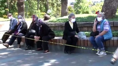 eziler -  Antalya'da 65 yaş ve üzeri vatandaşlar evlerine dönerken zorlandı Videosu