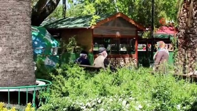 gunesli hava -  Başkan Türkyılmaz’dan sokağa çıkan annelere sürpriz Videosu