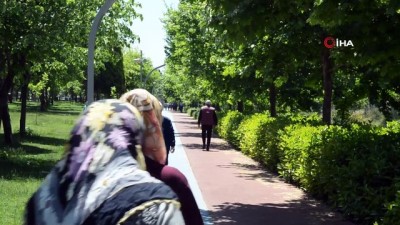 gunesli hava -  - Herkes evlerinde onlar sokakta Videosu