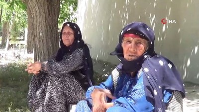 anneler gunu -  Yaşlı vatandaşlar sokağın tadını çıkarttı Videosu