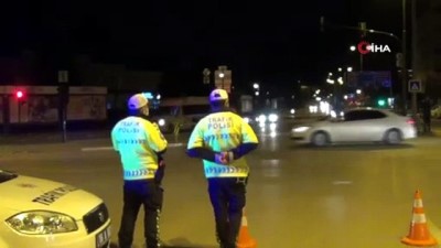  48 saatlik kısıtlama sona erdi vatandaşlar araçlarıyla yollara döküldü