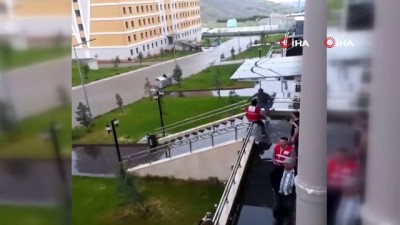 gurbetci -  Karantinadaki gurbetçilere göbek atarak moral verdiler Videosu