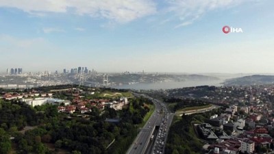 yol calismasi -  Kısıtlamanın ardından 15 Temmuz Köprüsünde trafik yoğunluğu yaşandı Videosu