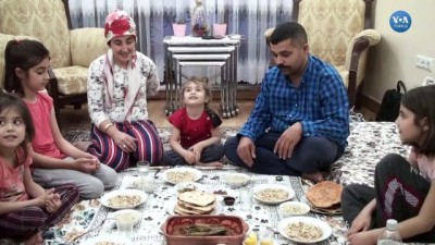 iftar sofrasi - Gaziantep'te Salgın Gölgesinde Ramazan Sofrası Videosu
