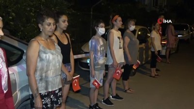  Antalyalılar 19 Mayıs'ta sitelerin bahçesini karnaval alanına çevirdi