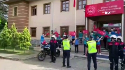  Jandarma, Gençlik meşalesin sevgi evlerinde yaktı