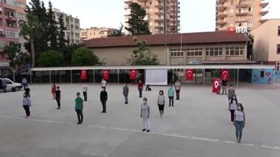havai fisek gosterisi -  Mersin'de gençler işaret diliyle 19 Mayıs'ı kutladı Videosu