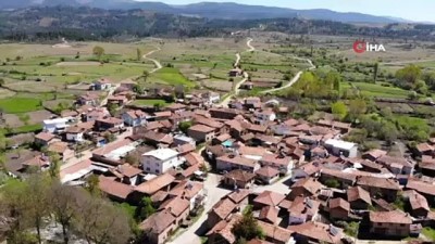 isaf -  Sırlarla dolu köy evindeki şekillerin gizemi çözülemiyor Videosu