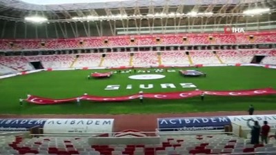 ogrenci yurtlari - Sivas 4 Eylül Stadyumu’ndan İstiklal Marşı yankılandı Videosu