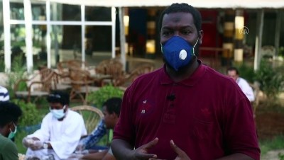 saglik personeli - Sudan’da gönüllülerden Kovid-19 ile mücadele eden sağlık çalışanlarına iftar için kumanya - HARTUM Videosu