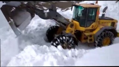 kar yiginlari -  Van’da mayıs ayında karla mücadele çalışması Videosu