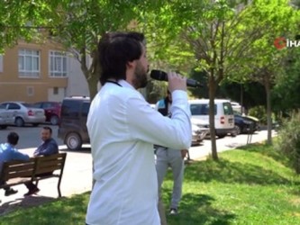 tasavvuf -  Başakşehir’de evde kalan vatandaşlara bando takımından müzik ziyafeti Videosu