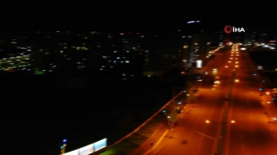 hayalet -   Diyarbakır, gece hayalet şehre döndü Videosu