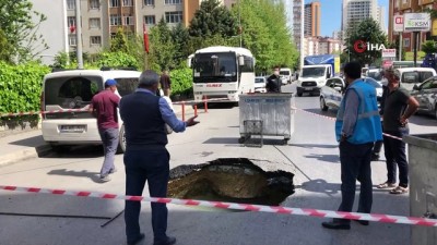  Esenyurt’ta yol çöktü