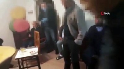 kumarhane -  Polisten kumarhaneye dönüştürülen eve baskın: 55 bin 650 TL ceza kesildi Videosu