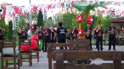 15 bin kisi - Diyarbakır'da 15 bin kişiye kandil simidi dağıtıldı Videosu