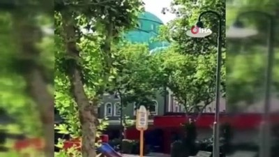 suc duyurusu -  İzmir’de akıl almaz olay...Cami hoparlörlerinden ‘Çav Bella’ çalındı Videosu