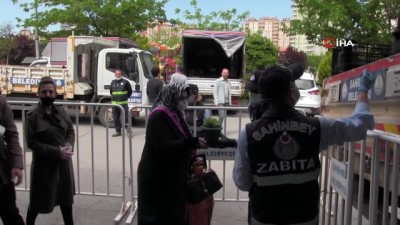  Şahinbey'den vatandaşlara 30 bin adet reyhan çiçeği