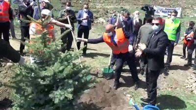 kahraman polis -   Erzurum’da sağlık çalışanları için  hatıra ormanı oluşturuldu Videosu