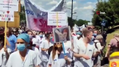  - Fransa’da sağlık çalışanlarından protesto