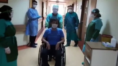 riva - Çubuk’ta Kovid-19 tedavisi tamamlanan hastalar taburcu edildi - ANKARA Videosu