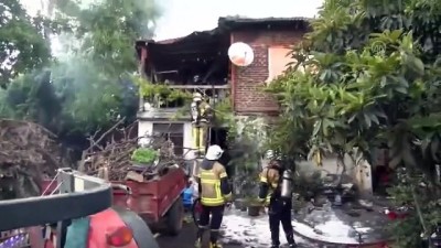 mustakil ev - Evlerinin yanışını gözyaşları içinde izlediler - BURSA Videosu
