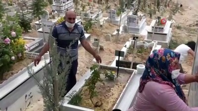 mezarlik ziyareti -   Kısıtlama öncesi mezarlık ziyaretlerinde yoğunluk Videosu