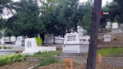 arefe gunu -  Sokağa çıkma kısıtlaması öncesi mezarlıklara koştular Videosu