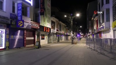  Ağrı’da caddeler ve sokaklar boş kaldı