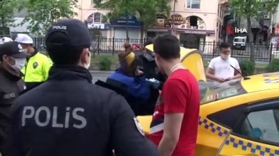uyusturucu -  Bindikleri takside polis tarafından çevrilen iki kişi, uyuşturucu şüphesiyle gözaltına alındı Videosu