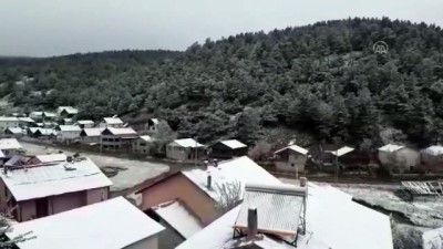 yaz mevsimi - Eğriçimen Yaylası mayıs ayında yağan karla beyaza büründü - SİVAS Videosu