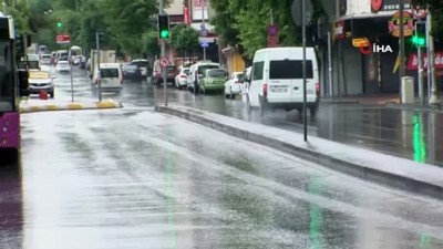 saganak yagmur -  İstanbul'da şiddetli yağış etkili oldu Videosu