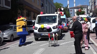 halk oyunlari -  Esenyurt'ta sosyal mesafe çubuğuyla halay Videosu