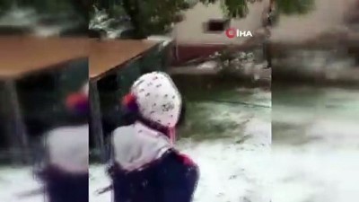 hava sicakliklari -  Mayıs'ta kar topu oynadılar Videosu