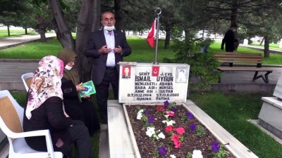 mezarlik ziyareti - Şehitliklerde hüzünlü bayram - KAYSERİ Videosu