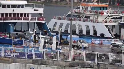  Çanakkale’de kısıtlama sonrası feribot seferleri normale döndü