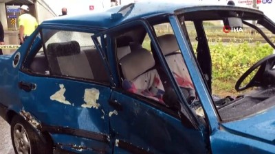  Sanayi Kavşağı’nda iki araç çarpıştı: 4 yaralı