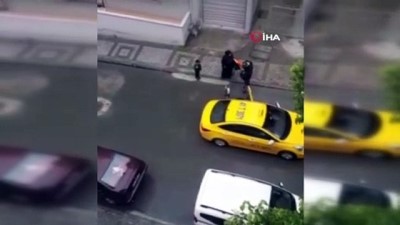 dogum sancisi -  Böyle vicdansızlık görülmedi: Taksici doğum yapan kadını aracından böyle attı Videosu