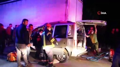 agir yarali -  Fren körüğü patlayan TIR kazaya sebep oldu Videosu