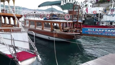 gezi teknesi -  Ticari yatlar ve gezi tekneleri 1 Haziran’da faaliyetlerine yeniden başlayacak Videosu