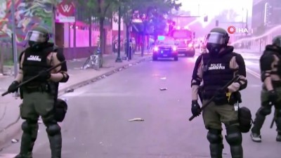 polis merkezi -  - ABD'de ırkçılık isyanı şiddetini arttırdı
- Minneapolis Polis Merkezi ateşe verildi, eyalet genelinde acil durum ilan edildi Videosu