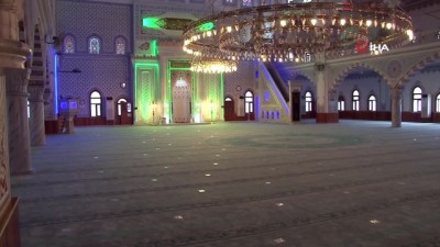 cami imami -  Camilerde ikindi namazı sosyal mesafeye uyularak kılındı Videosu