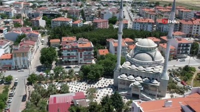 maske dagitimi -  Çanakkale’de sosyal mesafeli ilk cuma namazı kılındı Videosu