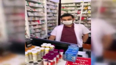 diyalog -  Kimliğini gösterip 5 adet maskı aldı, o anları sosyal medya hesabından dünya ile paylaştı Videosu