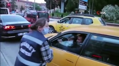  İftara yetişemeyen sürücülere hurma dağıtıldılar