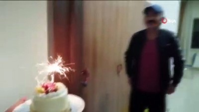 karantina -  Karantinadaki vatandaşa 'doğum günü' sürprizi Videosu