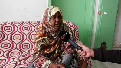  Somali’de bulunan eşi vefat edince ortada kalan 3 çocuğunun Türkiye’ye getirilmesini istiyor