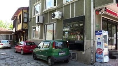 demir parmaklik -  5 katlı apartmanın altındaki yatır görenleri şaşkına çeviriyor Videosu